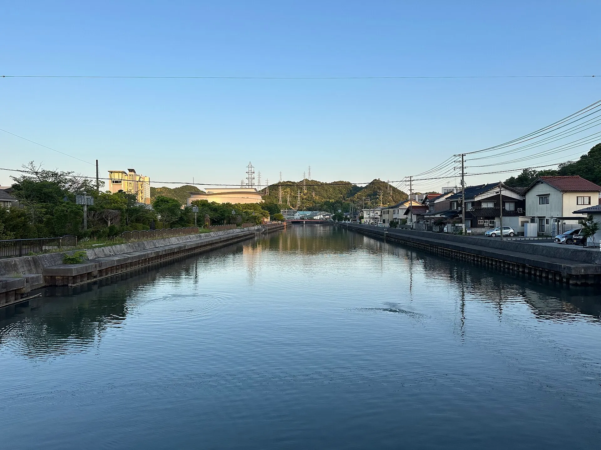 下町・加茂川散步